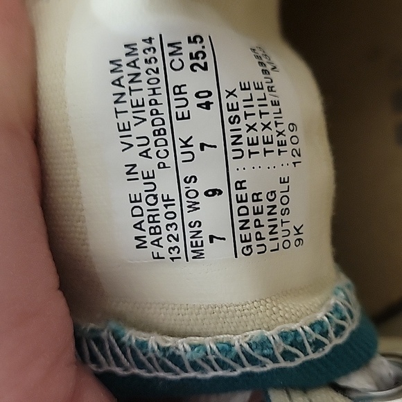 Converse Teal Sneakers - Picture 5 of 6